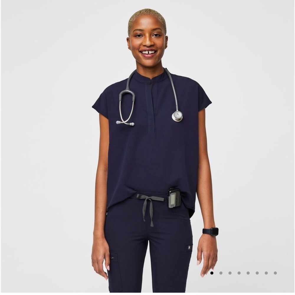 Figs Rafaela™ Oversized Scrub Top